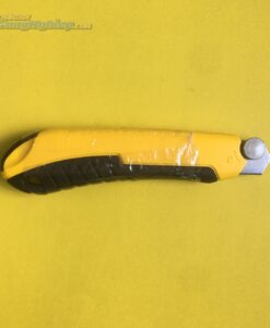 Dao rọc giấy chiều rộng 18mm,  kích thước 18 x 110 x 0.5mm ( rộng x dài x dày )  0-10-480 STANLEY