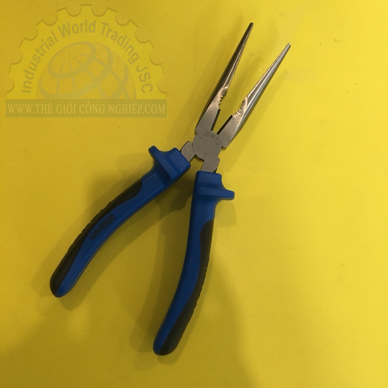 kim-nhon-8-apt-36002csl-licota-1578544524 Kìm mỏ nhọn kích thước 200mm/8" APT-36002CSL Licota