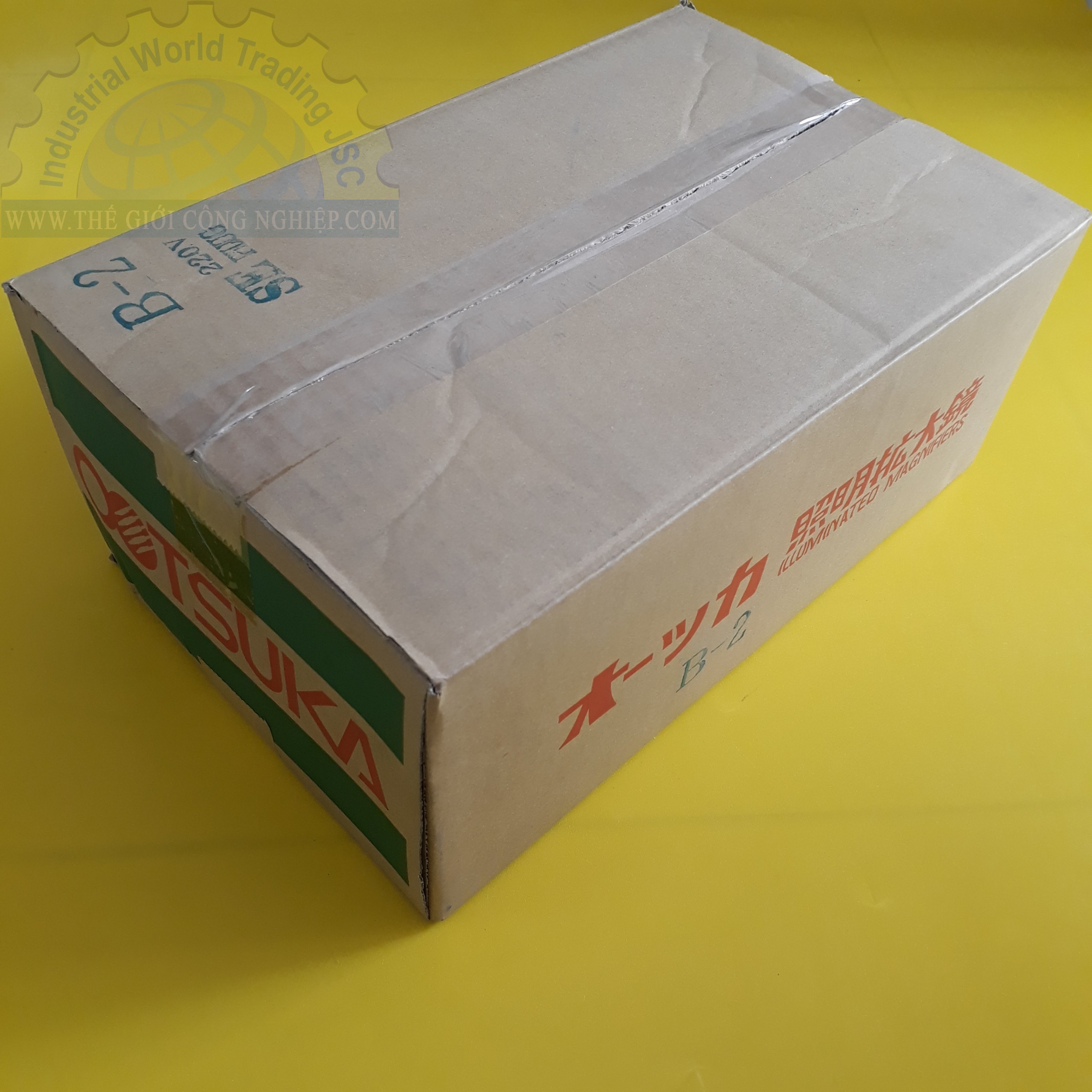 Kính lúp công nghiệp loại để bàn, thấu kính 2x, đi kèm bóng đèn huỳnh quang illuminated Light Scope SKK-B 2X OTSUKA Kính lúp công nghiệp loại để bàn, thấu kính 2x, đi kèm bóng đèn huỳnh quang illuminated Light Scope SKK-B 2X OTSUKA