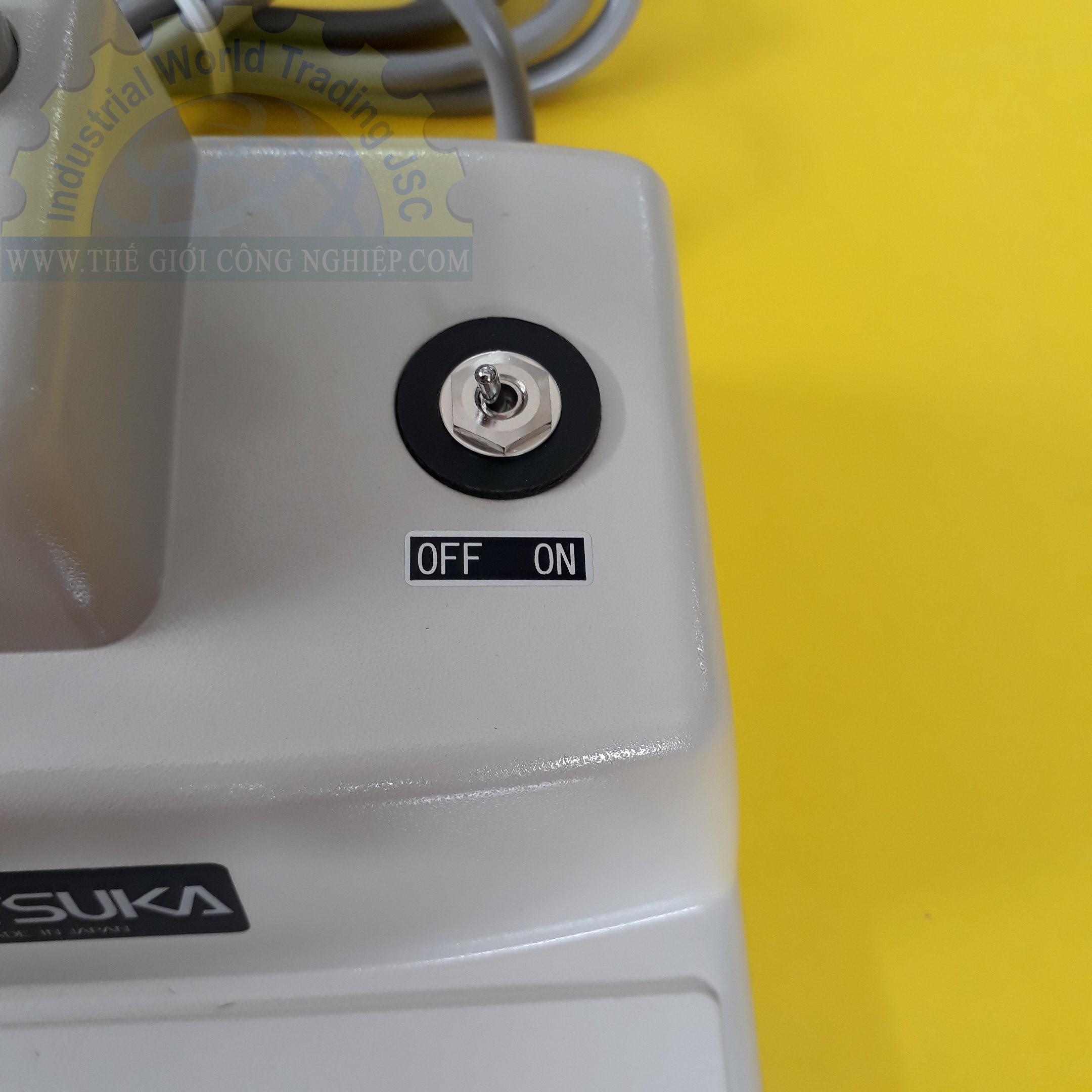 Kính lúp công nghiệp loại để bàn, thấu kính 10x, đi kèm bóng đèn huỳnh quang illuminated Light Scope SKK-B 10X OTSUKA Kính lúp công nghiệp loại để bàn, thấu kính 10x, đi kèm bóng đèn huỳnh quang illuminated Light Scope SKK-B 10X OTSUKA