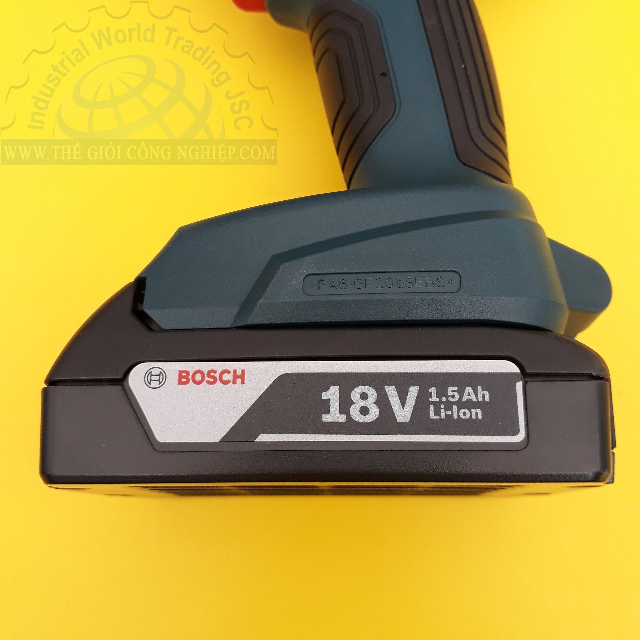 Máy khoan vặn vít dùng pin  0 - 450 / 0 - 1700 vòng/phút  GSR 180-LI BOSCH Máy khoan vặn vít dùng pin  0 - 450 / 0 - 1700 vòng/phút  GSR 180-LI BOSCH