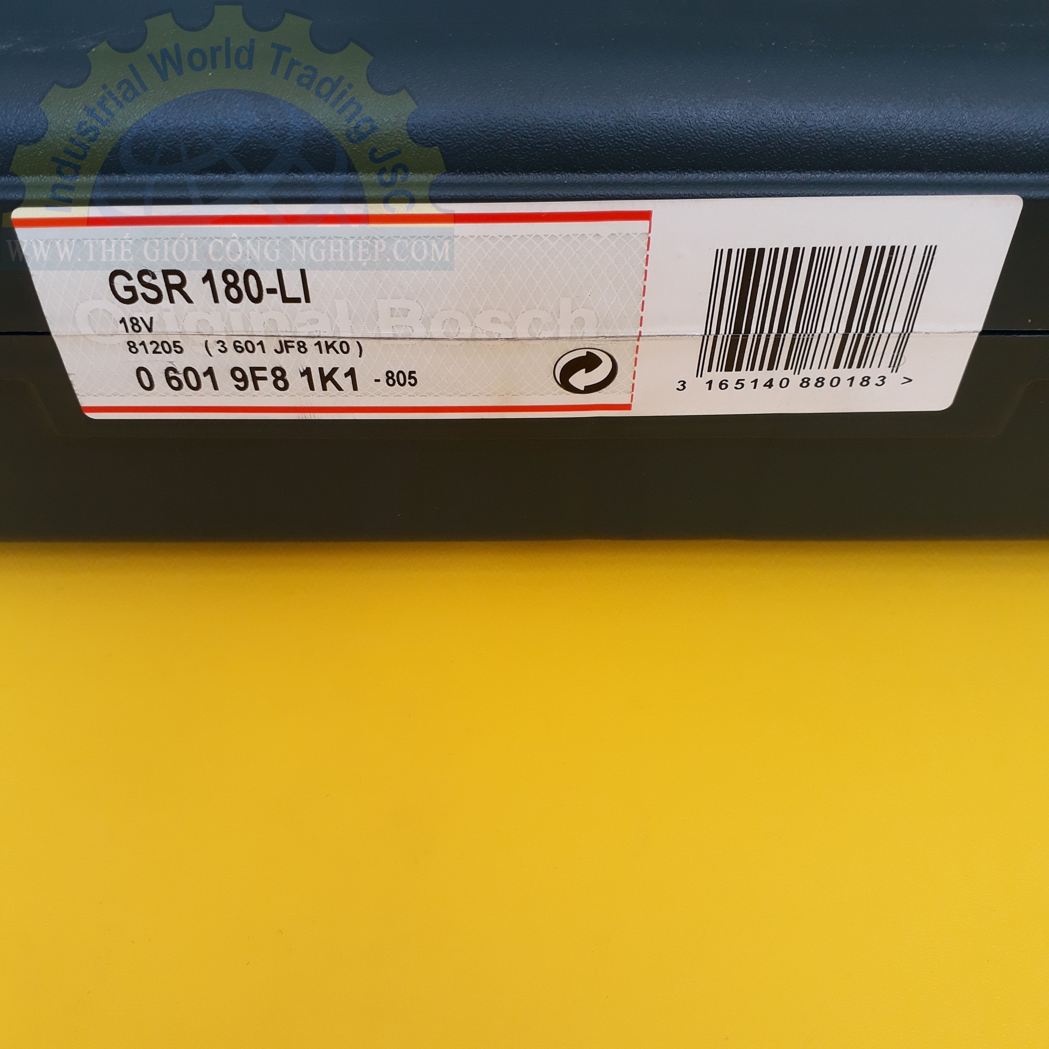 Máy khoan vặn vít dùng pin  0 - 450 / 0 - 1700 vòng/phút  GSR 180-LI BOSCH Máy khoan vặn vít dùng pin  0 - 450 / 0 - 1700 vòng/phút  GSR 180-LI BOSCH