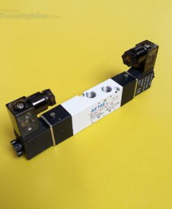 Van điện từ 24V, ren 1/8 inch, cổng 5/3 hoặc 5/2  4V130C-06 24V AIRTAC